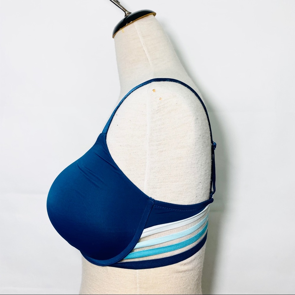 Victoria’s Secret 36DDD t shirt push up blue bra